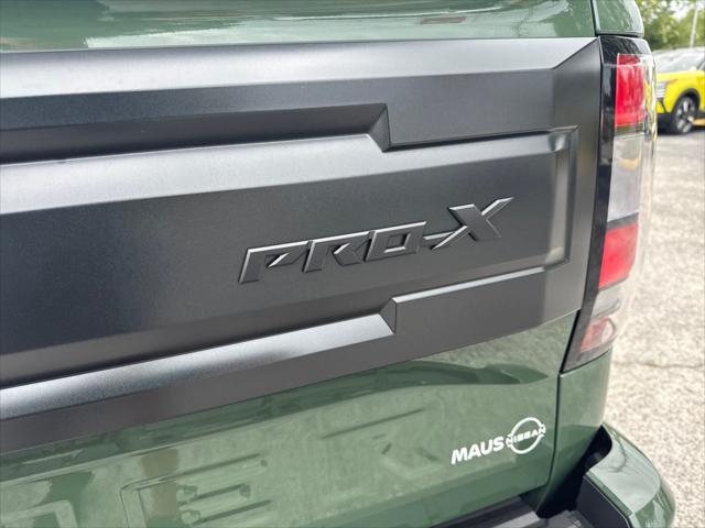 new 2025 Nissan Frontier car