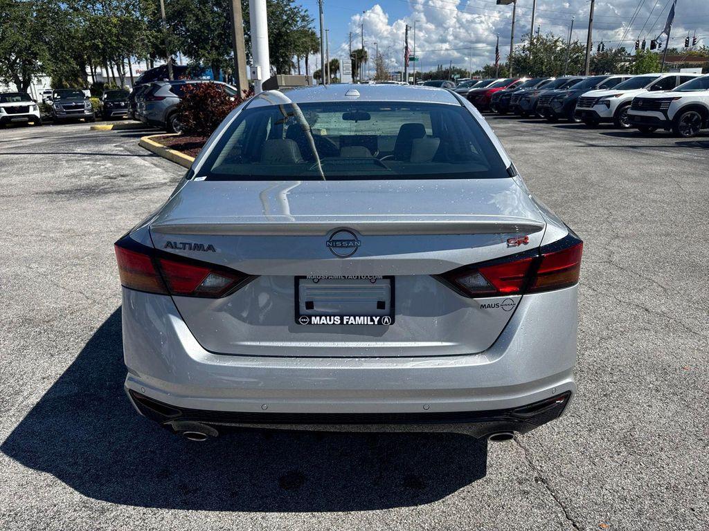 new 2025 Nissan Altima car