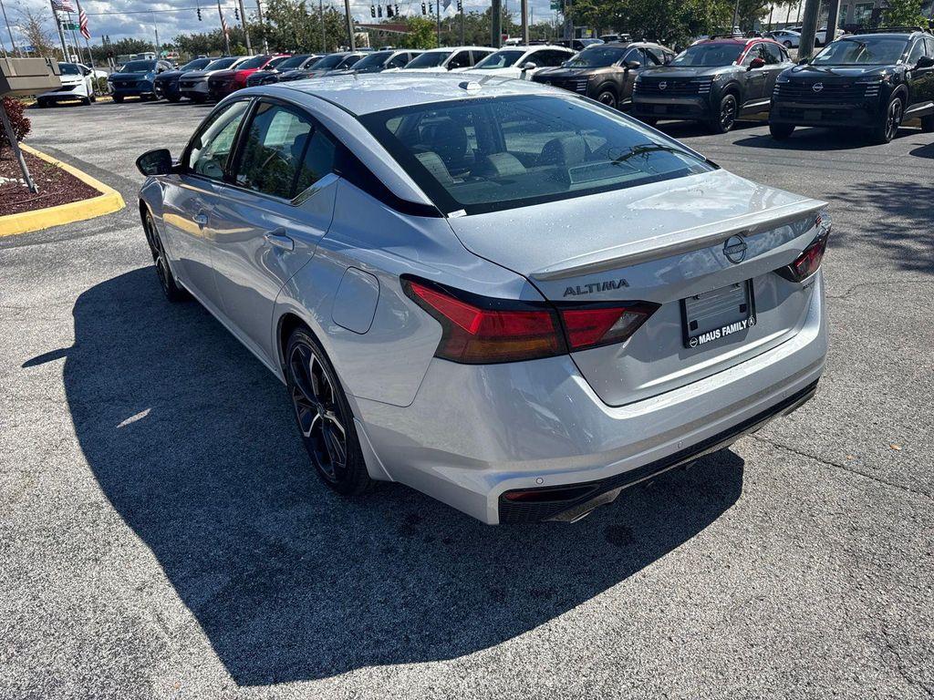 new 2025 Nissan Altima car