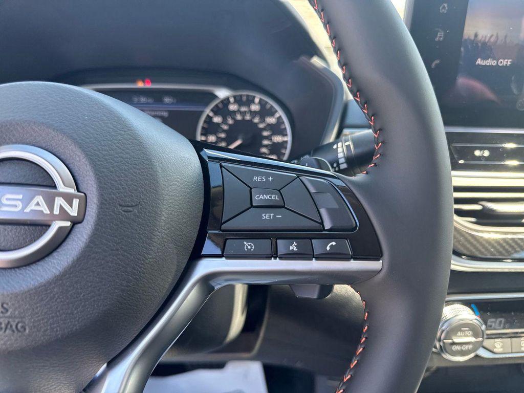 new 2025 Nissan Altima car