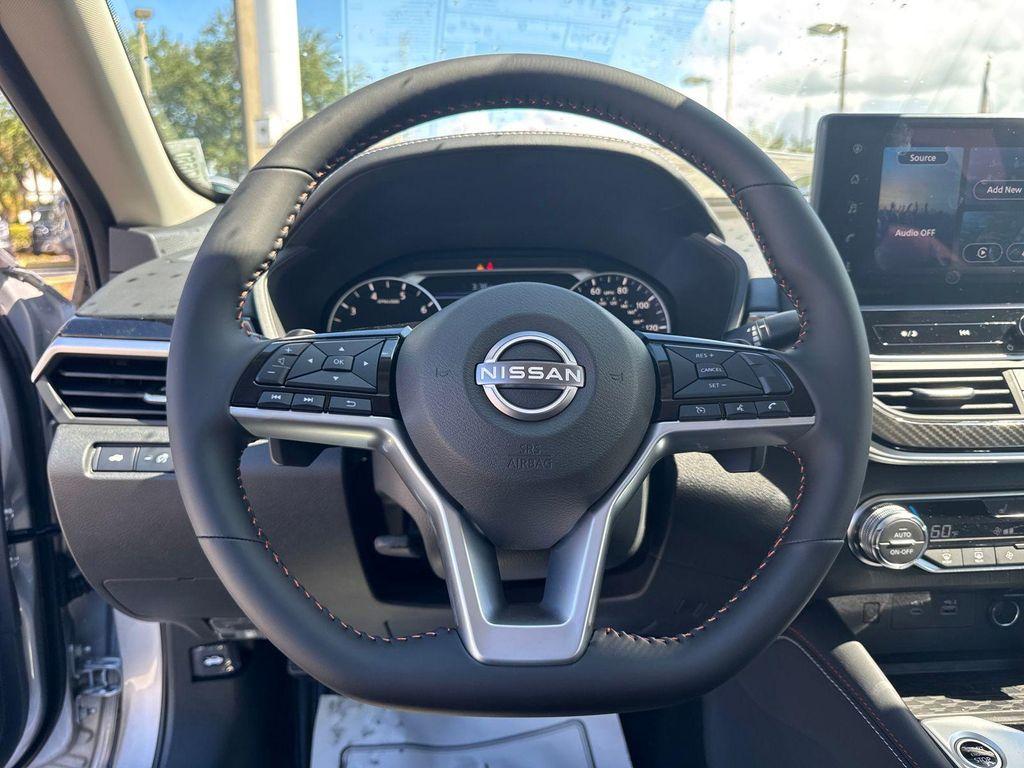 new 2025 Nissan Altima car