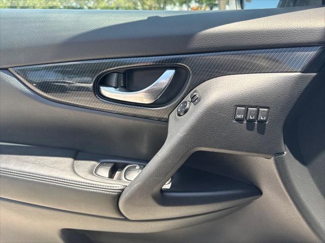 used 2020 Nissan Rogue car, priced at $17,999