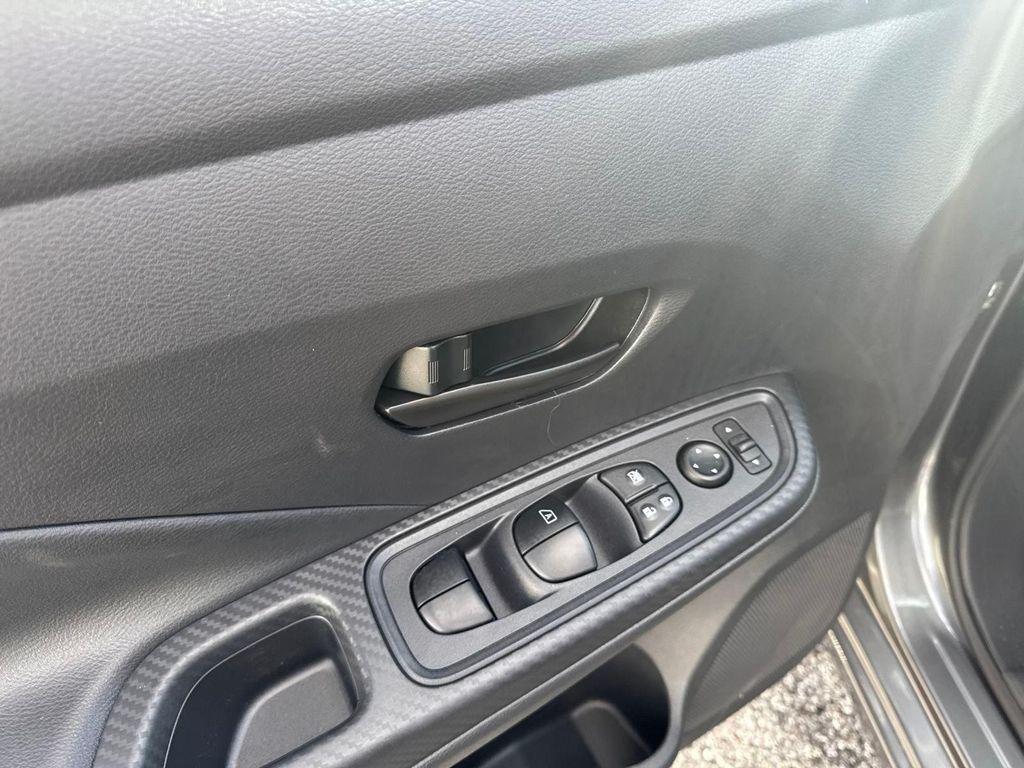 new 2025 Nissan Versa car