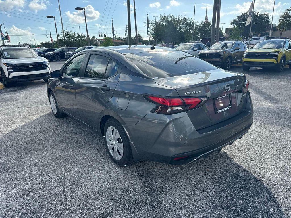 new 2025 Nissan Versa car