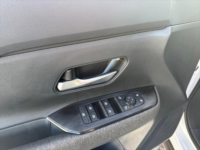 new 2025 Nissan Kicks car