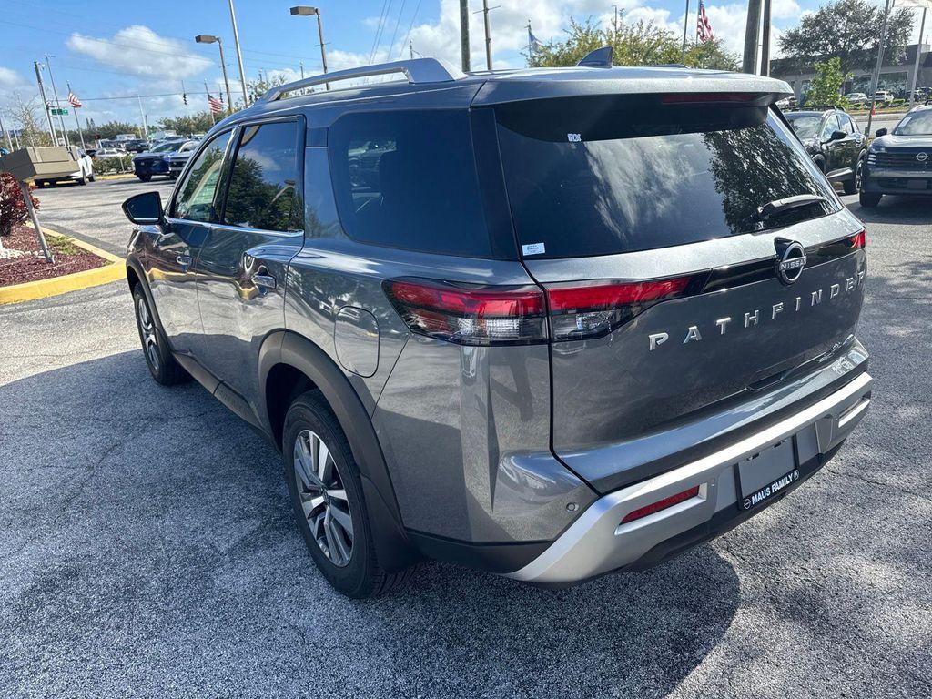 new 2025 Nissan Pathfinder car