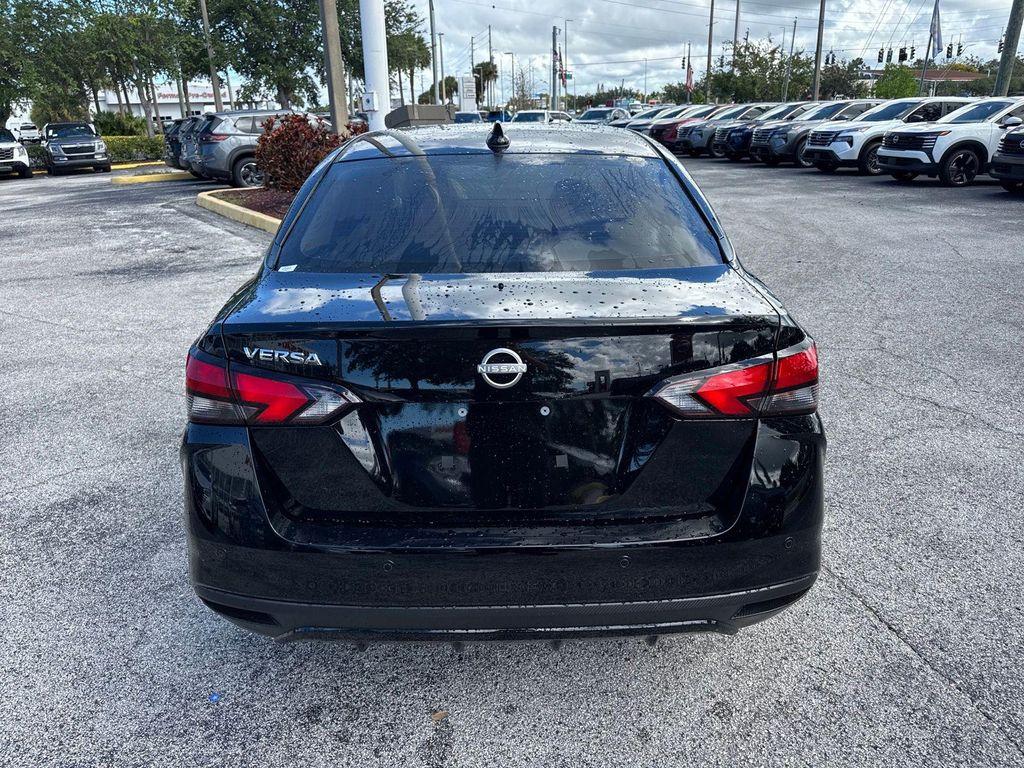 new 2025 Nissan Versa car