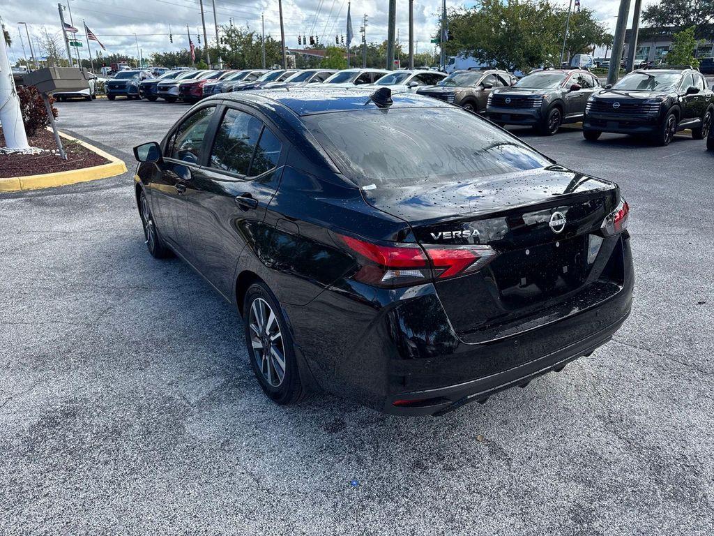 new 2025 Nissan Versa car