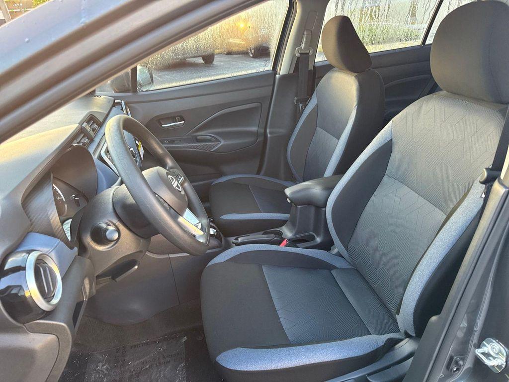 new 2025 Nissan Versa car