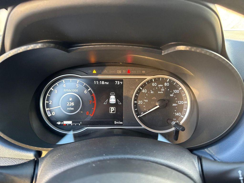 new 2025 Nissan Versa car
