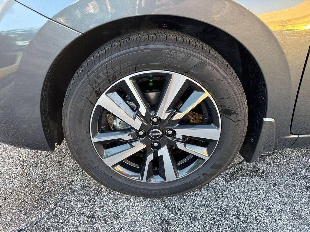 new 2025 Nissan Versa car