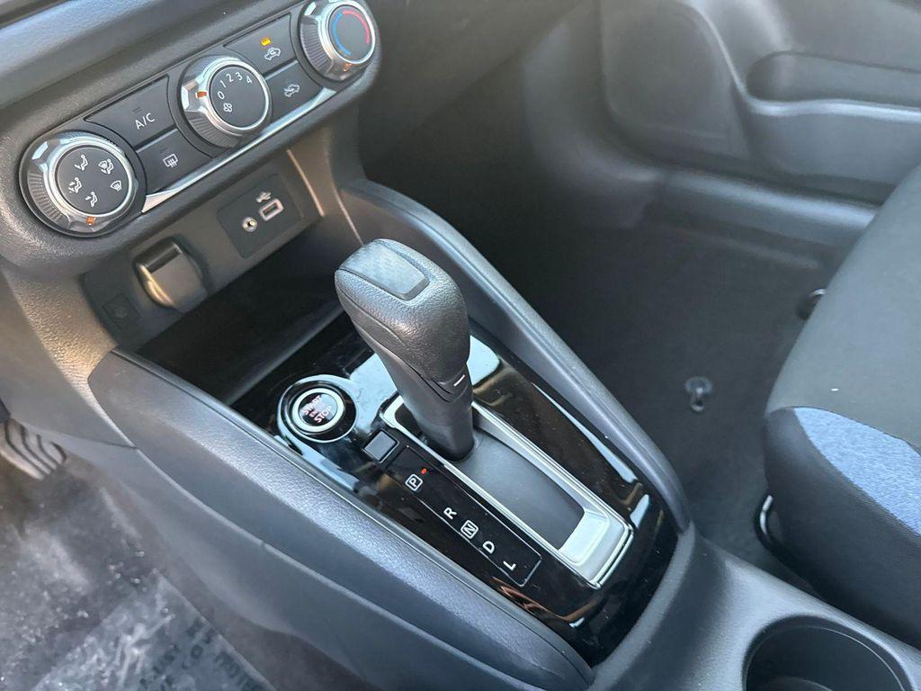 new 2025 Nissan Versa car