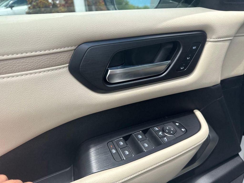 new 2025 Nissan Armada car