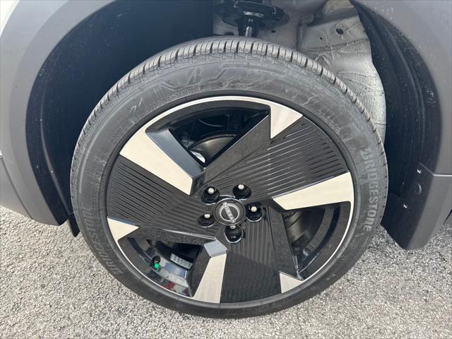 new 2025 Nissan Kicks car