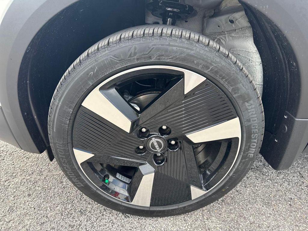 new 2025 Nissan Kicks car