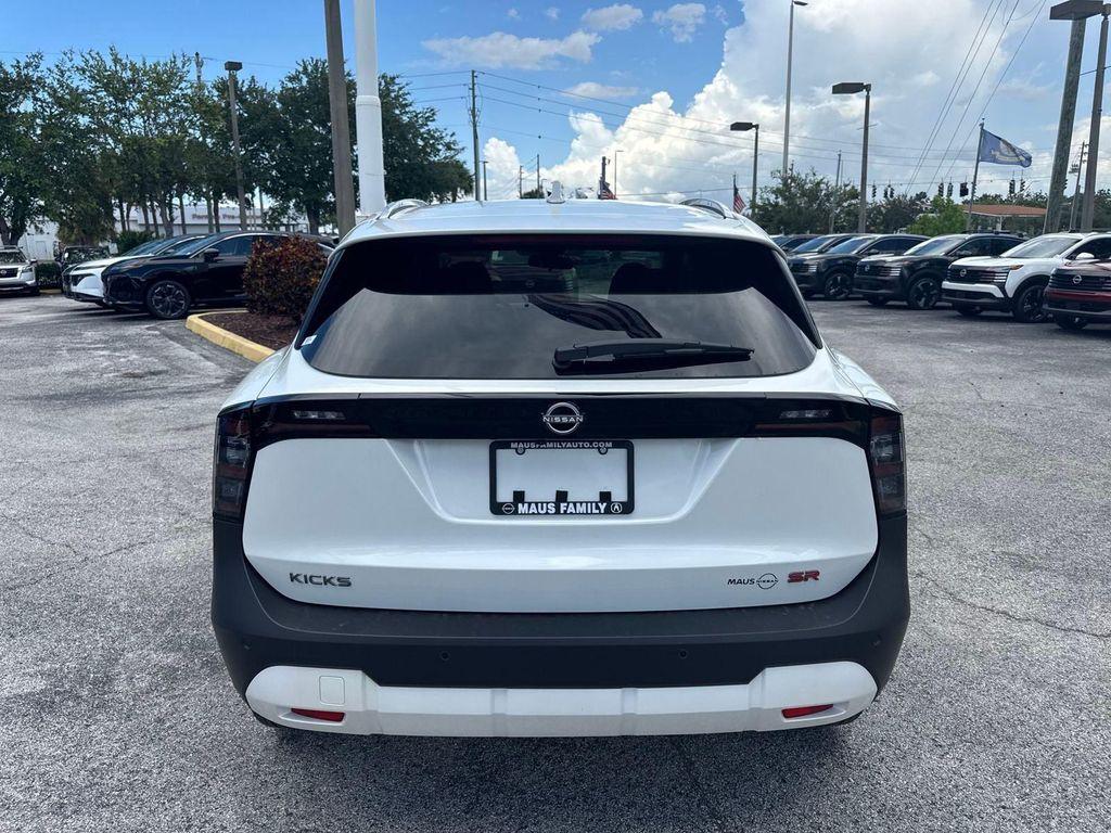 new 2025 Nissan Kicks car