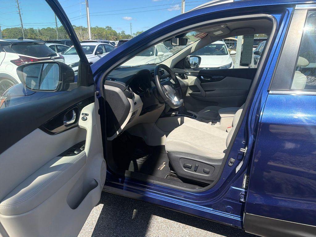 used 2019 Nissan Rogue Sport car, priced at $13,590