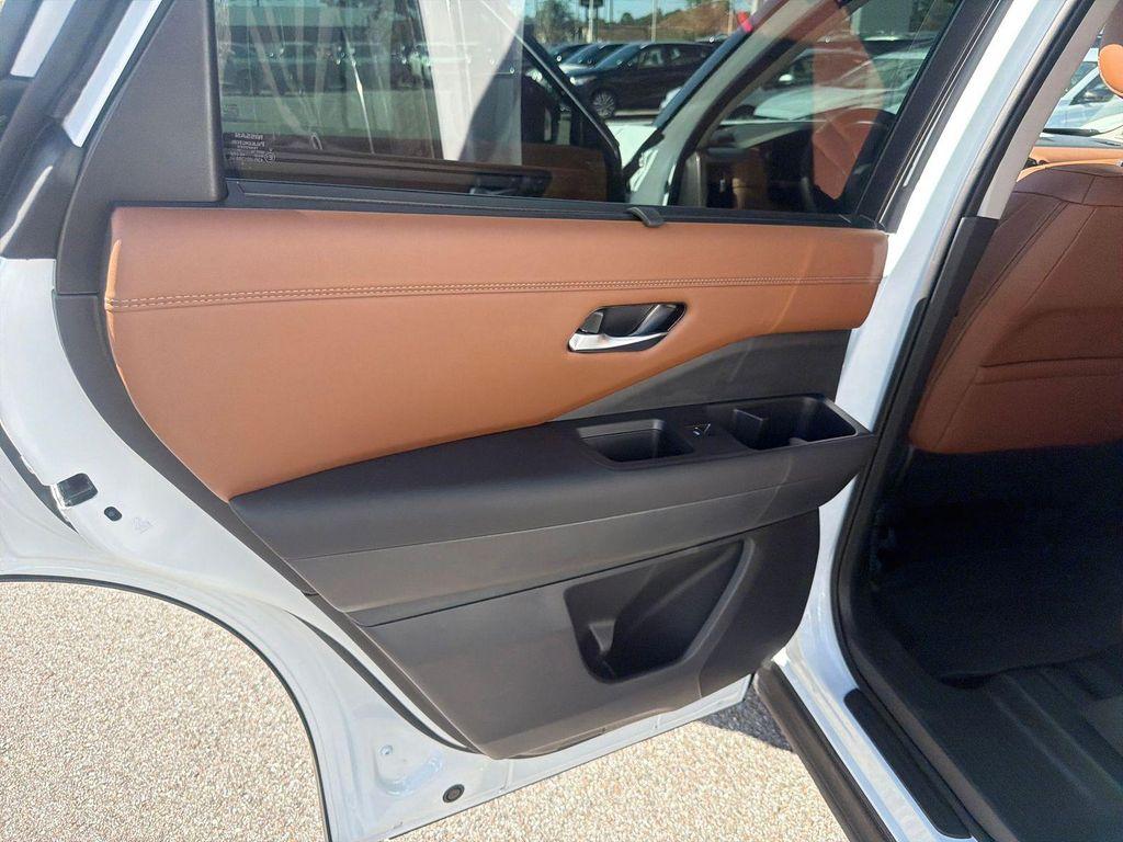 new 2025 Nissan Pathfinder car