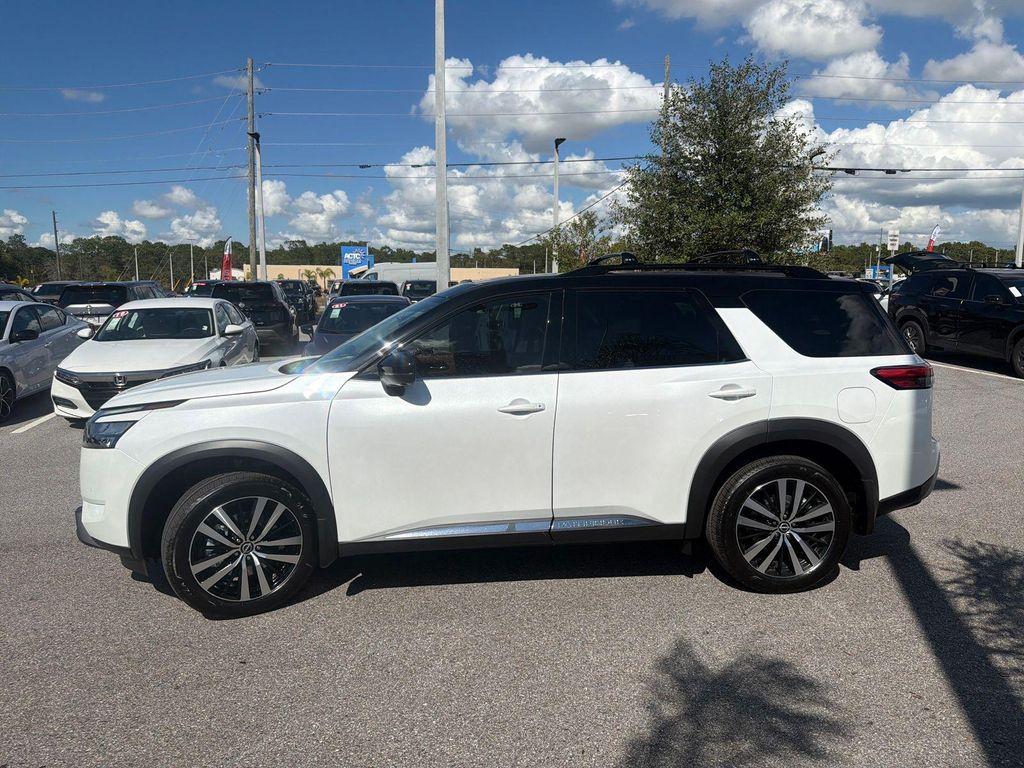 new 2025 Nissan Pathfinder car