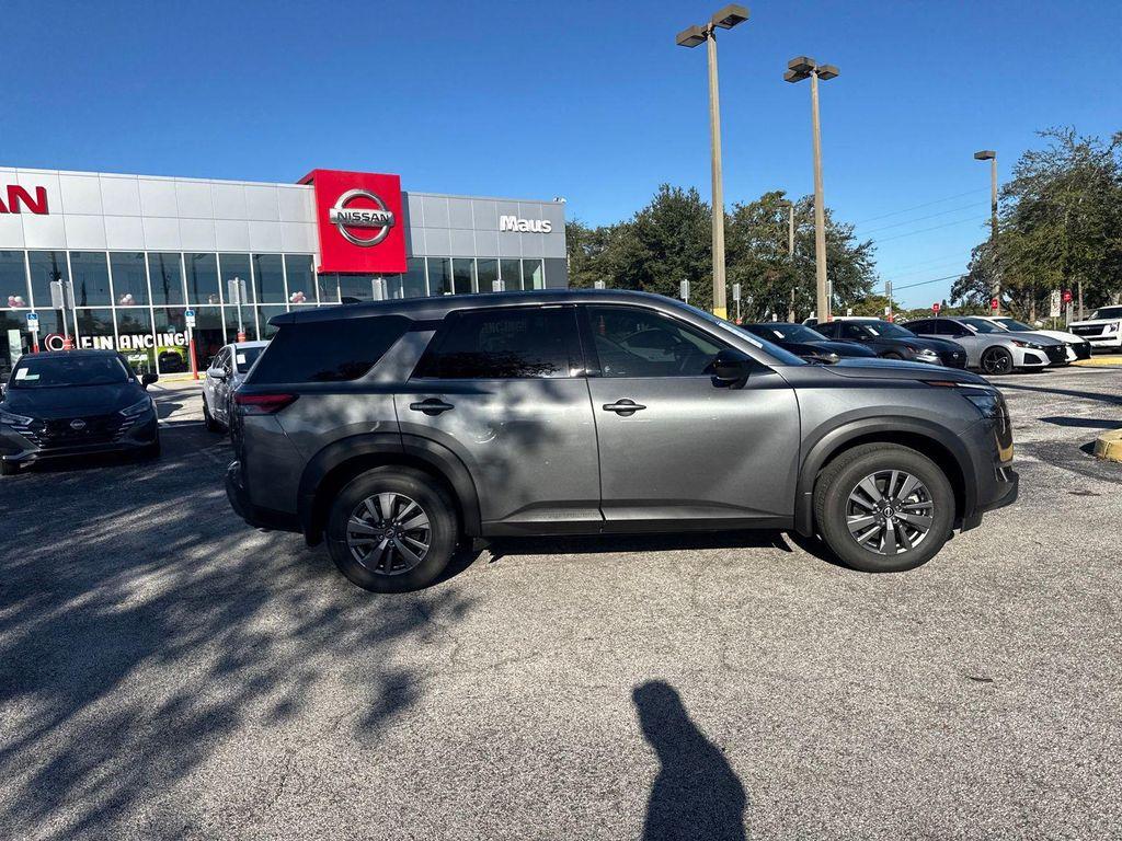 new 2025 Nissan Pathfinder car
