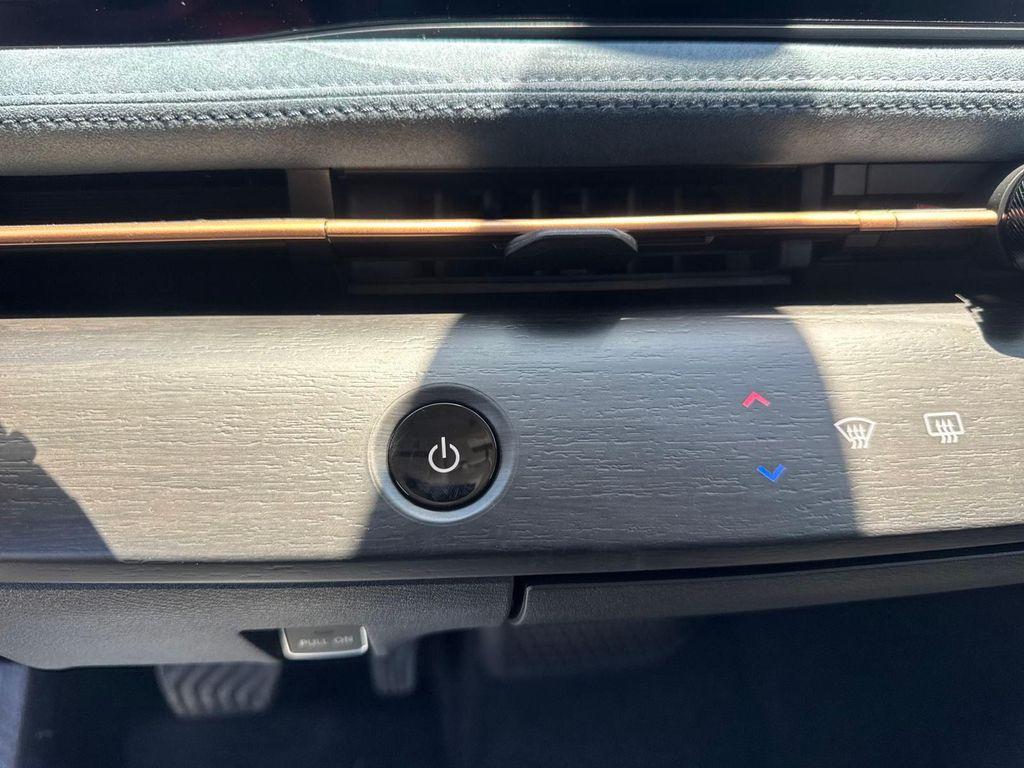 new 2025 Nissan ARIYA car