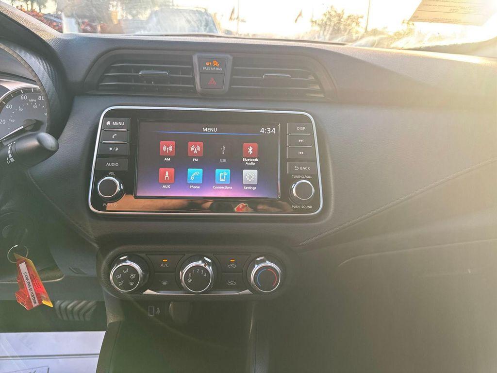 new 2025 Nissan Versa car