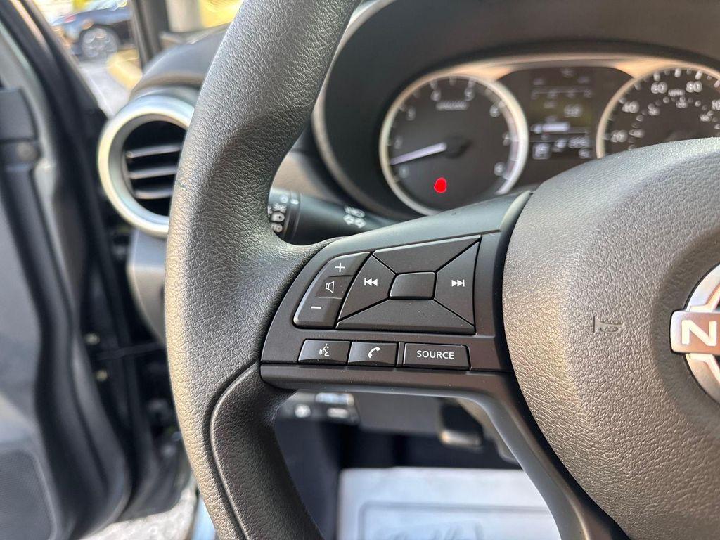 new 2025 Nissan Versa car