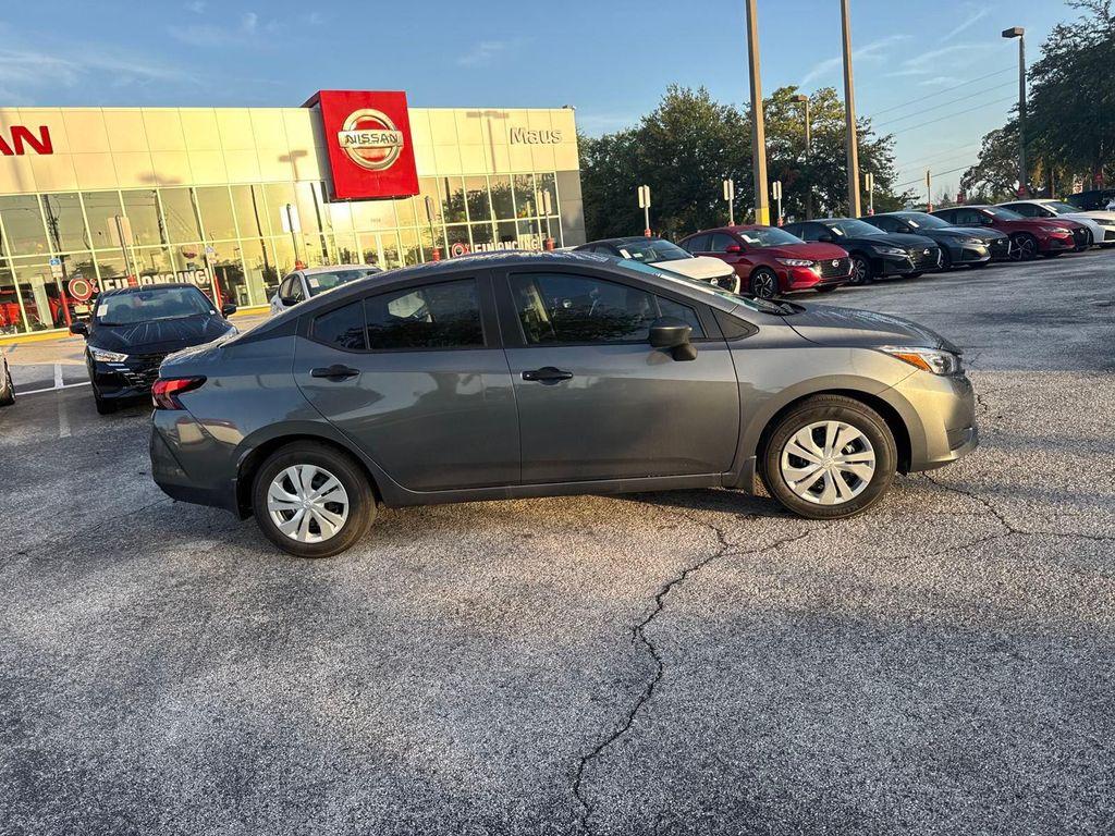 new 2025 Nissan Versa car