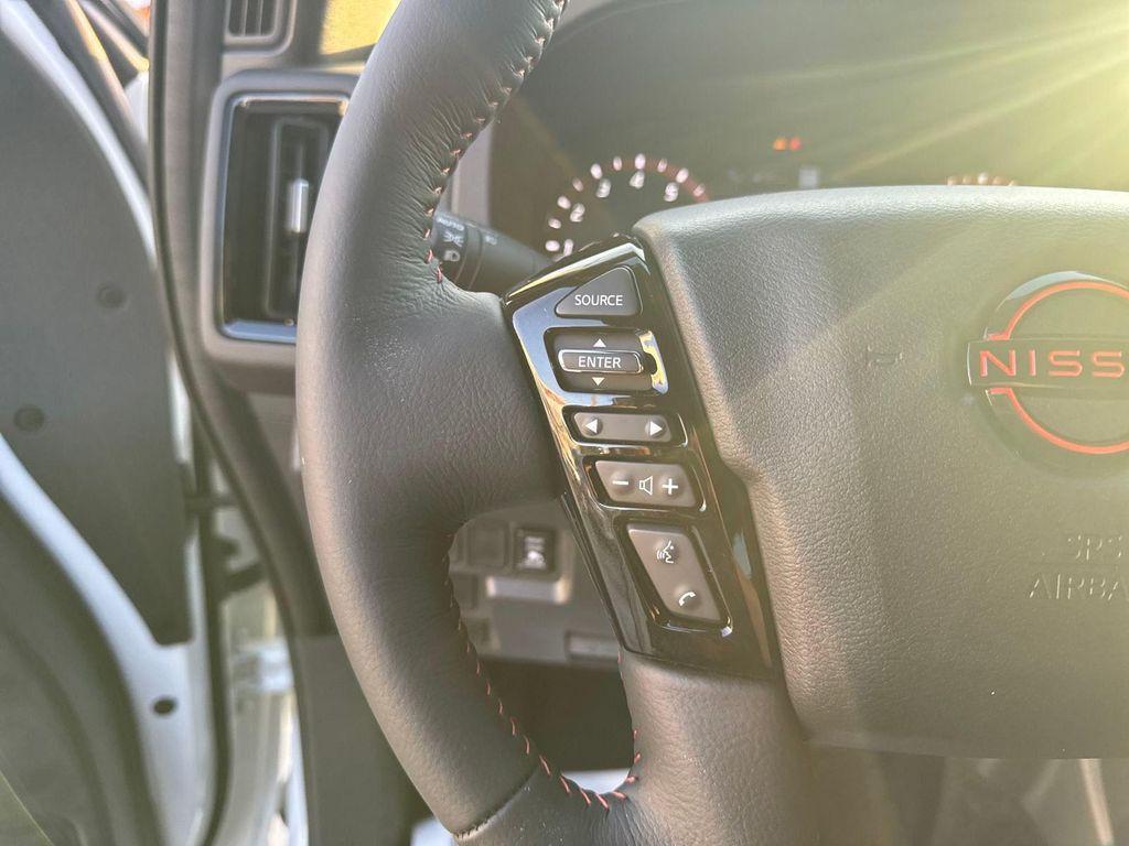 new 2025 Nissan Frontier car