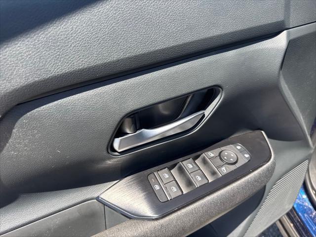 used 2025 Nissan Kicks car, priced at $23,294