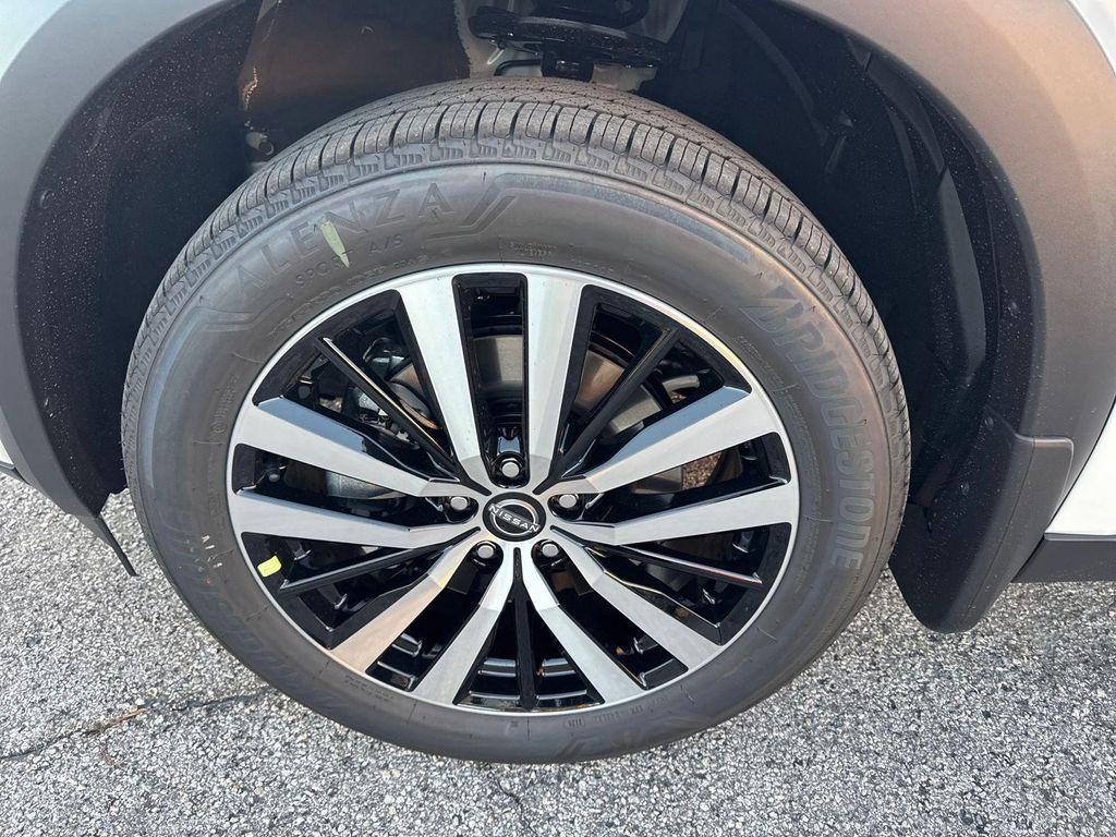 new 2025 Nissan Pathfinder car