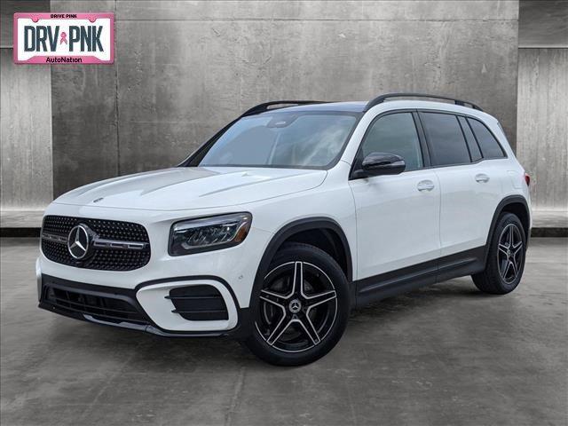 new 2024 Mercedes-Benz GLB 250 car, priced at $55,115