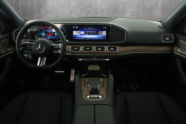 new 2025 Mercedes-Benz GLS 580 car, priced at $117,280