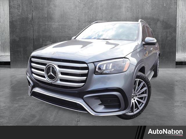 new 2025 Mercedes-Benz GLS 580 car, priced at $117,280
