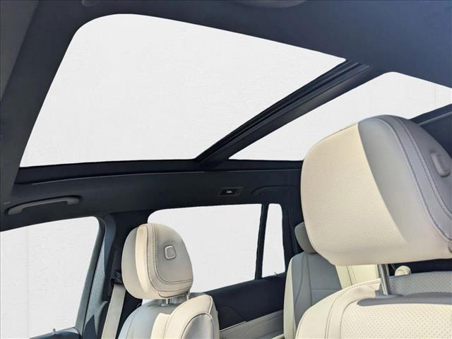new 2025 Mercedes-Benz GLS 450 car, priced at $97,430