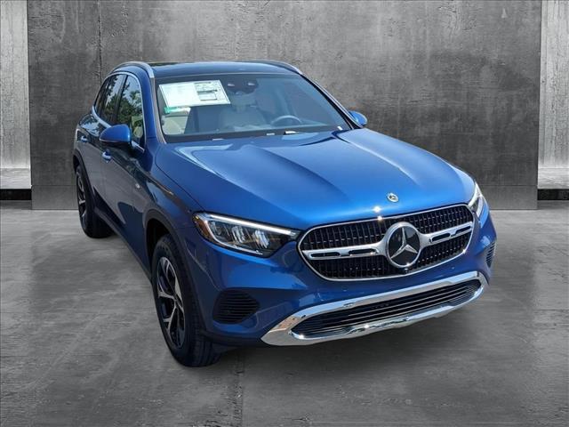 new 2025 Mercedes-Benz GLC 350e car, priced at $67,515