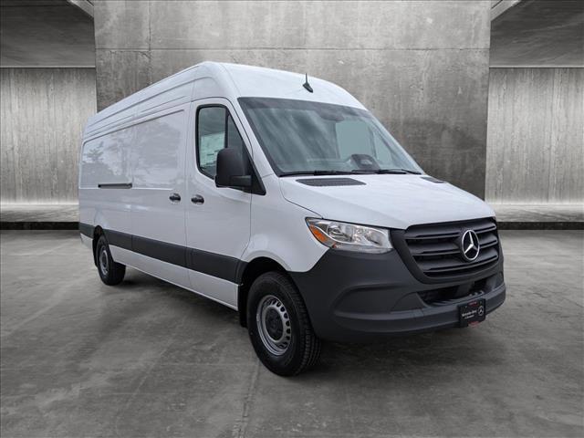 new 2025 Mercedes-Benz Sprinter 2500 car, priced at $67,613