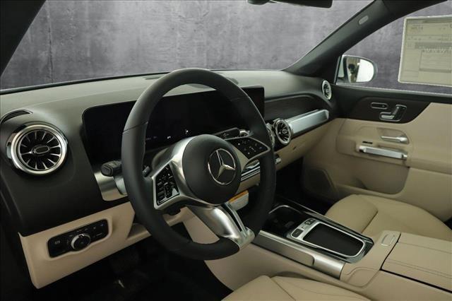 new 2025 Mercedes-Benz GLB 250 car, priced at $51,420