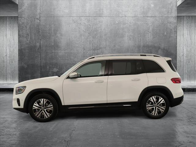 new 2025 Mercedes-Benz GLB 250 car, priced at $51,420