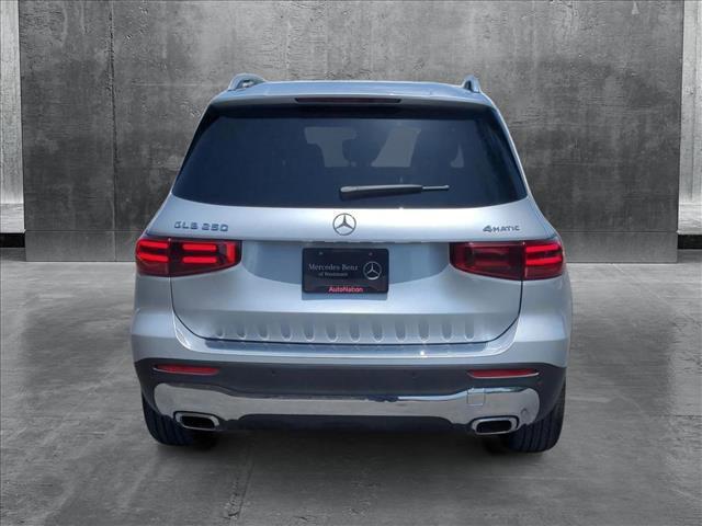 new 2025 Mercedes-Benz GLB 250 car, priced at $53,920