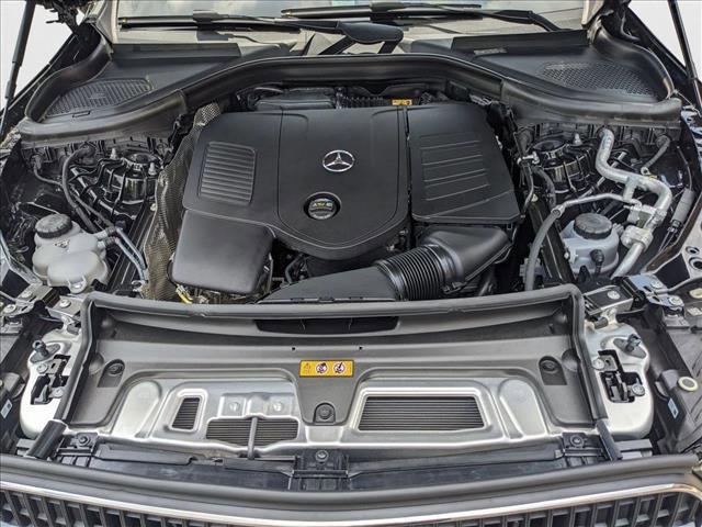 new 2025 Mercedes-Benz GLC 300 car, priced at $54,185