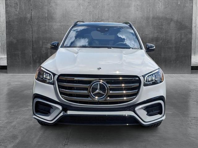 new 2025 Mercedes-Benz GLS 580 car, priced at $130,575