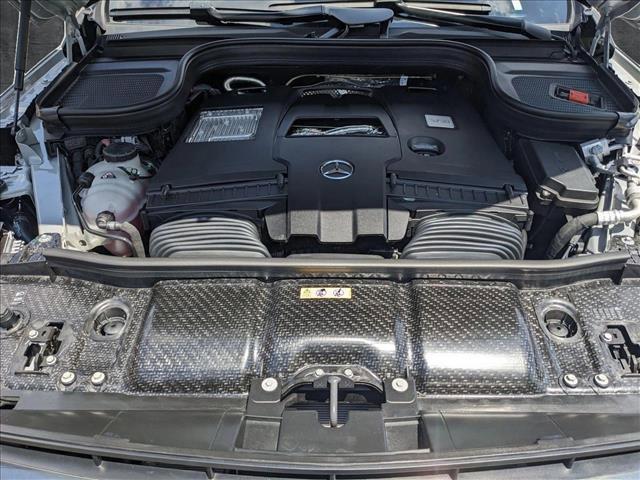 new 2025 Mercedes-Benz GLS 580 car, priced at $130,575
