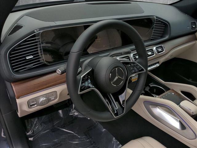 new 2025 Mercedes-Benz GLE 450 car, priced at $81,795