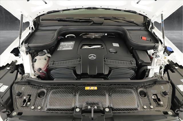 new 2025 Mercedes-Benz GLS 580 car, priced at $117,645