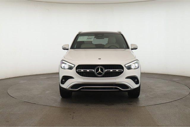 new 2025 Mercedes-Benz GLA 250 car, priced at $51,645