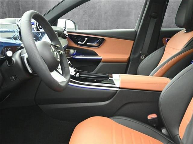 new 2025 Mercedes-Benz GLC 300 car, priced at $67,605