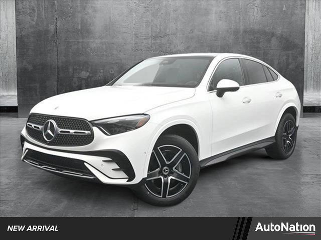 new 2025 Mercedes-Benz GLC 300 car, priced at $67,605