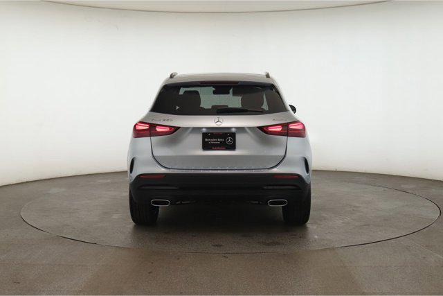 new 2025 Mercedes-Benz GLA 250 car, priced at $54,645