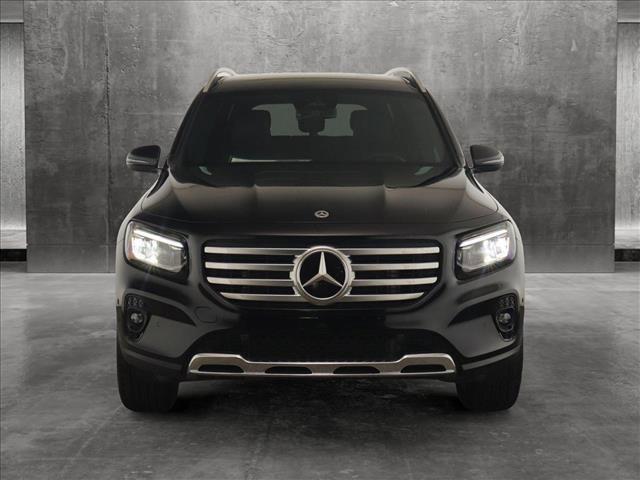 new 2024 Mercedes-Benz GLB 250 car, priced at $53,815